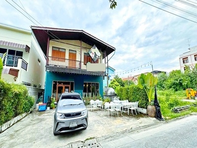  ให้เช่าสำนักงาน โชว์รูม 2 ชั้น ร่มรื่น 302 BTS สะพานใหม่ 250 ม.