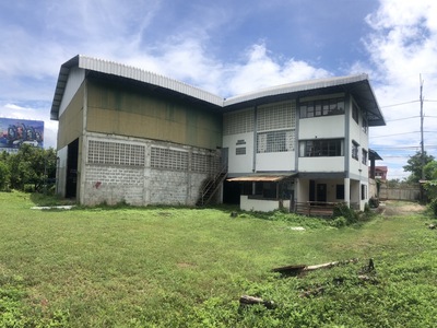 ขายที่ดินพร้อมสิ่งปลูกสร้าง   ติดถนนไฮเวย์ เถิน ลำปาง