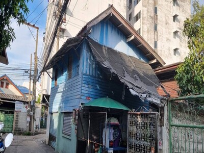 ขายที่ดินเจริญกรุง 63 ตร.ว.ถนนตก วัดจันทร์ใน ใกล้ BTS สุรศักดิ์