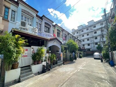 หมู่บ้านบุศรินทร์ สาย 4 