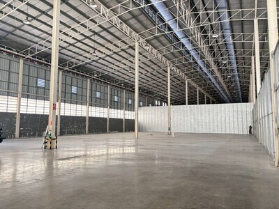 ให้เช่าโกดัง 1200 ตร.ม. ย่านบางซื่อ-ประชาชื่น รถเทรลเลอร์เข้า-ออก