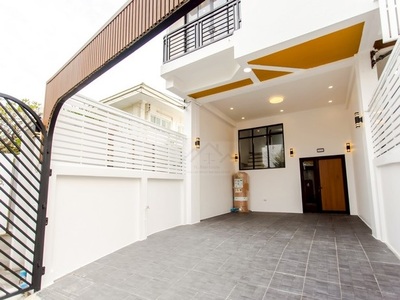 ขายทาวน์โฮม 3 ชั้น ย่านเลียบด่วน 4 นอน ประดิษฐ์มนูธรรม 10 รีโนเวท