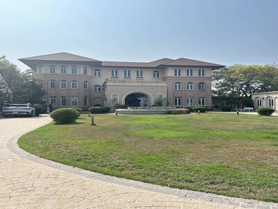 ขายบ้านหลังใหญ่2ไร่กว่า ราษฎร์พัฒนา21(ซอยมิสทีน)ร่มรื่นเป็นส่วนตั