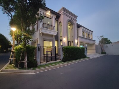 Grand Bangkok Boulevard บางนา-อ่อนนุช 116 ตรว 573 ตรม คุ้มสุดในนี