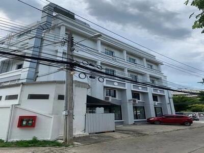 ให้เช่าอาคารพาณิชย์ 3.5 ชั้น ถ.ประชาชื่น หลักสี่ ใกล้ ม.ธุรกิจบัณ