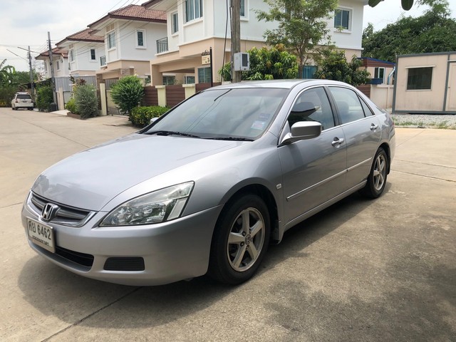 ขาย Honda Accord สี Bronze เงิน 2.4 I VTEC ปี 2004 ปี 03-07 E i VTEC Sedan สภาพเดิม