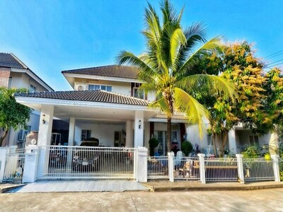 บ้านเดี่ยวหลังใหญ่ 2 ชั้น บรรยากาศดี ร่มรื่น น้ำไม่ท่วม สันกำแพง
