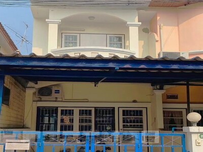 ขายทาวน์เฮ้าส์ 3 ห้องนอนในสุเทพ จ.เชียงใหม่  ทำเลที่ดีเยี่ยม 