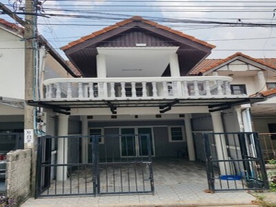 ให้เช่าทาวน์โฮม 2 ชั้น ฟลาวเวอรี่โฮม ซอยวัดสลักเหนือ2 รีโนเวทใหม่