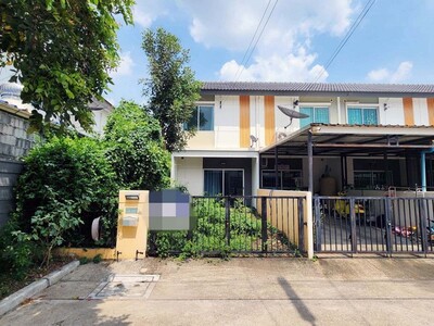 ขายทาวน์เฮ้าส์ หมู่บ้านพฤกษา 96/2 (รังสิต-คลองหลวง) ถนนเลียบคลองส