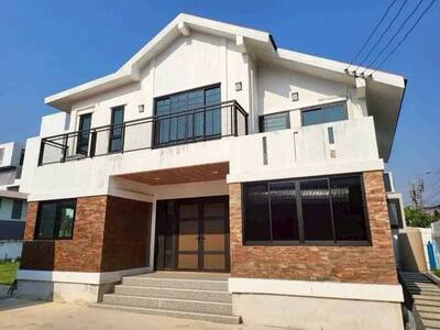 บ้านพร้อมที่ดินใหญ่ 200 ตร.วา กลางดุสิต  ทำเลใจกลางเมือง