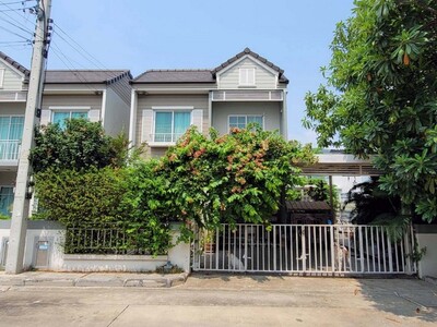 ขายทาวน์เฮ้าส์ หมู่บ้านเดอะ วิลเลจ รังสิต-วงแหวน ซอย 7