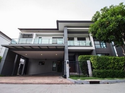 บ้านเดี่ยว   5 ห้องนอน 1 ห้องแม่บ้าน 6 ห้องน้ำ  The city บางนา กม
