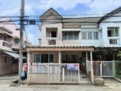 B1 ทาวน์เฮ้าส์ หมู่บ้านอมรพันธ์ ซอยเทิดราชัน 13 ดอนเมือง หลังริม