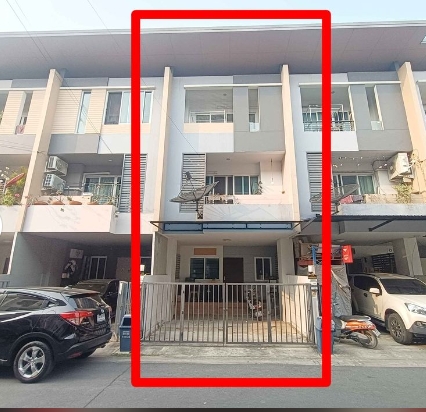 ขายทาวน์โฮม 3 ชั้น โมทาวน์ บริโอ้ แจ้งวัฒนะ ประชาชื่น  เนื้อที่ 20 ตรว มี 3 ห้องนอน 4 ห้องน้ำ 
