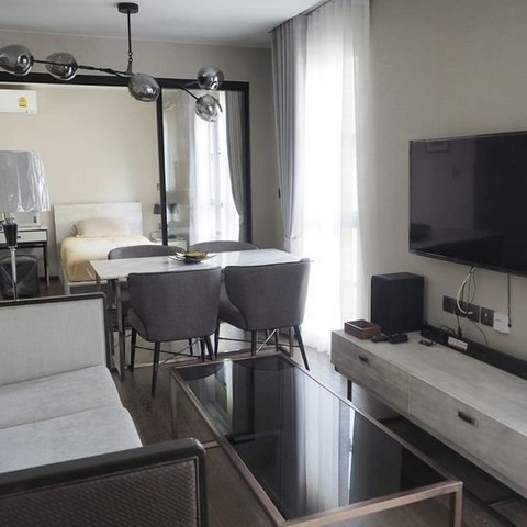 Premium Condo Na Vara residence Langsuan 2b2b near bts Chidlom