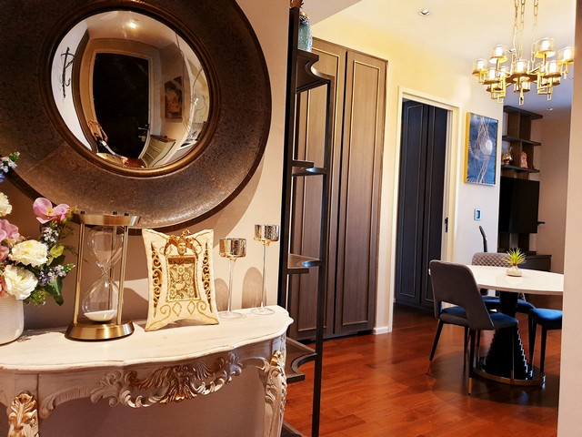 Luxury condo The diplomat 39  2b2b Close to bts Prompong