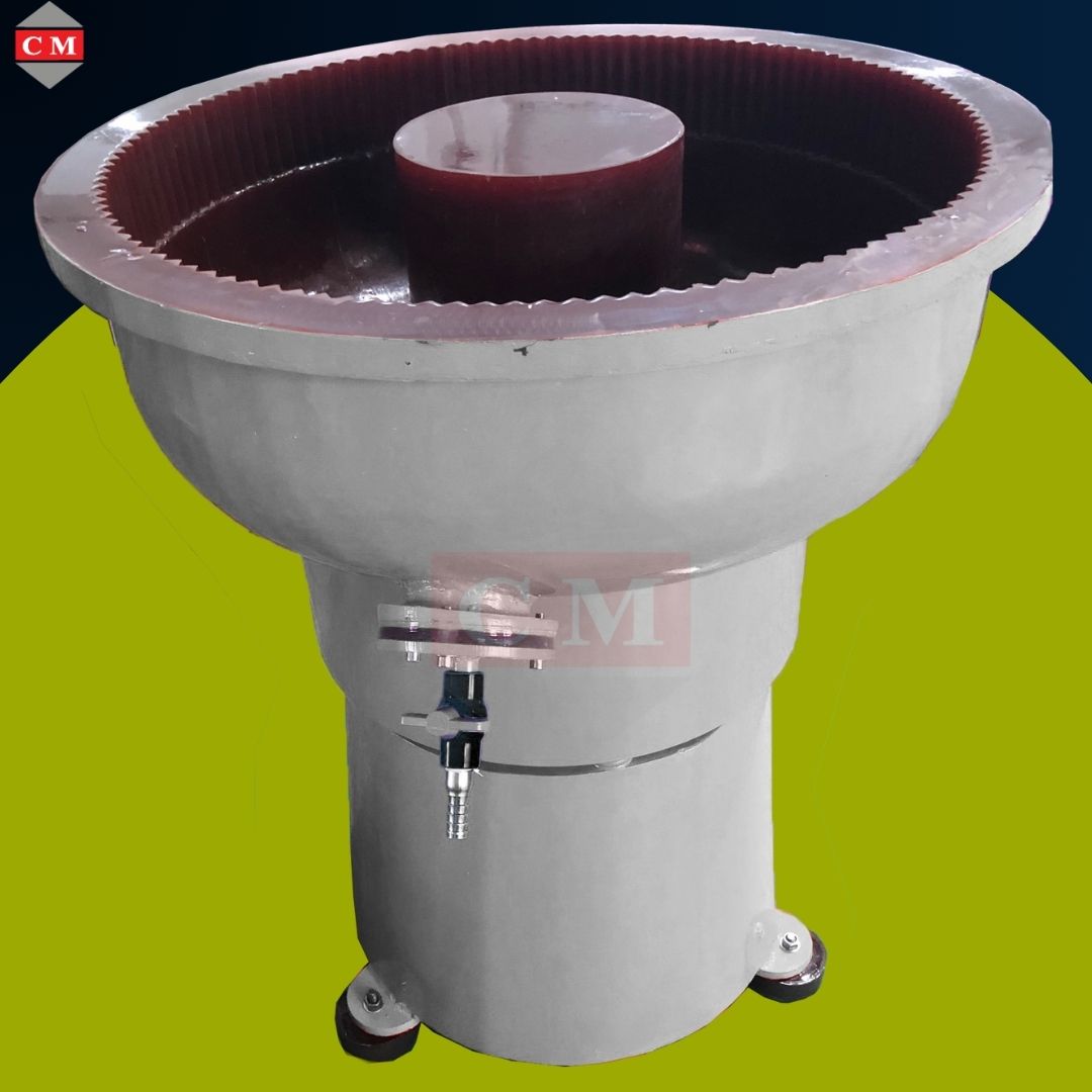เครื่องขัดผิวโลหะแบบเขย่า แบบไม่มีสะพานแยกชิ้นงาน / Vibratory Finishing Machine