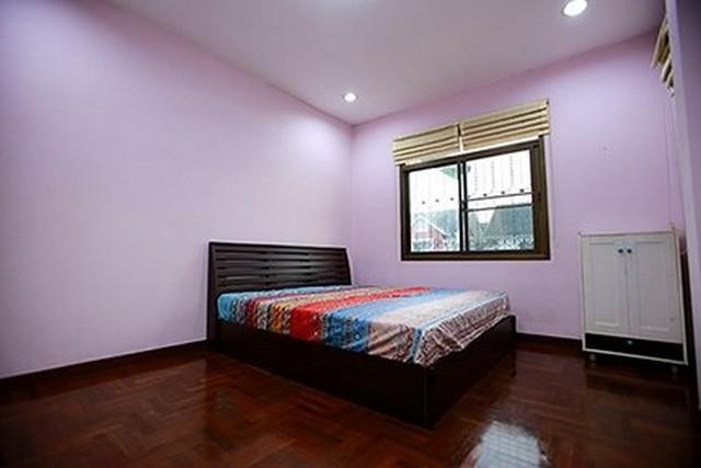 C2711 ให้เช่าบ้านเดี่ยว 2 ชั้น หมู่บ้านปิยพร นวมินทร์ 74  ใกล้รร. บดินทร์เดชา 2