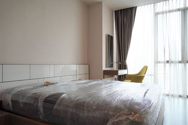 Urgent sale The Room Wongwian Yai spacious 10th floor BTS Wongwian Yai
