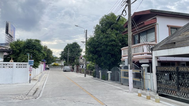ขาย บ้านเดี่ยว 2 ชั้น ใกล้ทางด่วนศรีรัช ซอยวัดบัวขวัญ  ใกล้ทางด่วน เดอะมอลล์ งามวงศ์วาน 