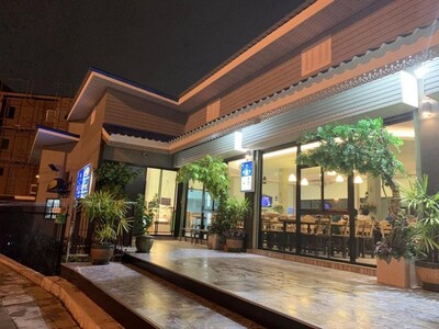 ให้เช่าพื้นที่ 450 ตร.ม. พร้อมที่จอดรถ ถนนพัฒนาการใหม่ เขตประเวศ