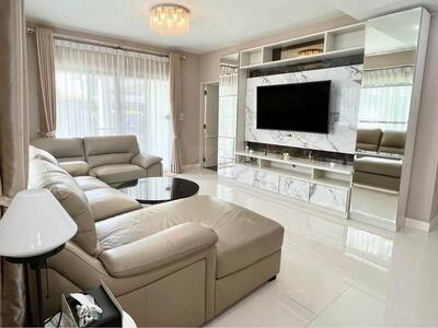 P1252 ให้เช่า ขาย บ้านเดี่ยว 2 ชั้น โครงการ มัณฑนา บางนา กม.7 