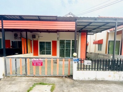 ให้เช่าทาวน์เฮ้าส์ชั้นเดียว บ้านเพ-ในไร่ 7,000/เดือน