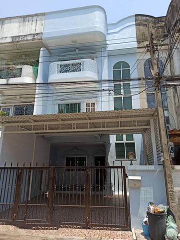 ให้เช่าทาวน์โฮม 3 ชั้น 4นอน 3น้ำ 1ห้องนั่งเล่น พร้อมเฟอร์ ทำออฟิตได้ ใกล้ทางด่วน BTS สีสายเหลือง