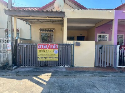 ขายบ้านทาวน์โฮมทำเลดี 21 วา  โครงการหมู่บ้านบัวคลี่10 อุทัย  อยุธ