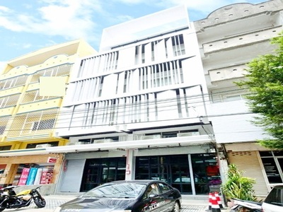 พร้อมทำธุรกิจ MRTไทรม้า 250ม. 2คูหา อาคาร โชว์รูม ให้เช่า 5.5ชั้น