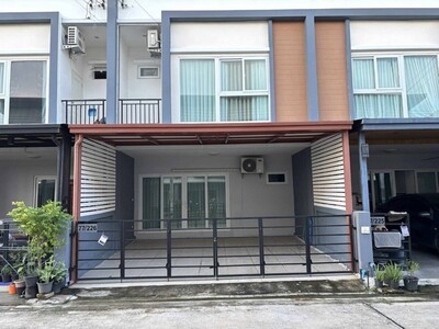 ขายทาวน์เฮ้าส์ 2 ชั้นหมู่บ้านอุไรศิริ ดอนทอง ฉะเชิงเทรา 