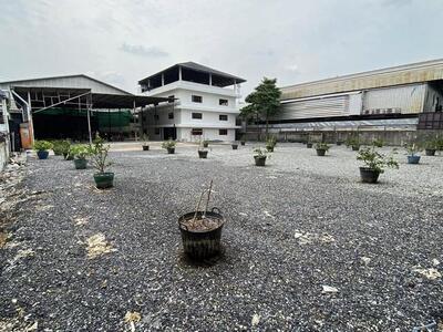 ให้เช่าโกดังพร้อมออฟฟิศ 3 ชั้น 700 ตรม. บนเนื้อที่ 1 ไร่ บางนา กม