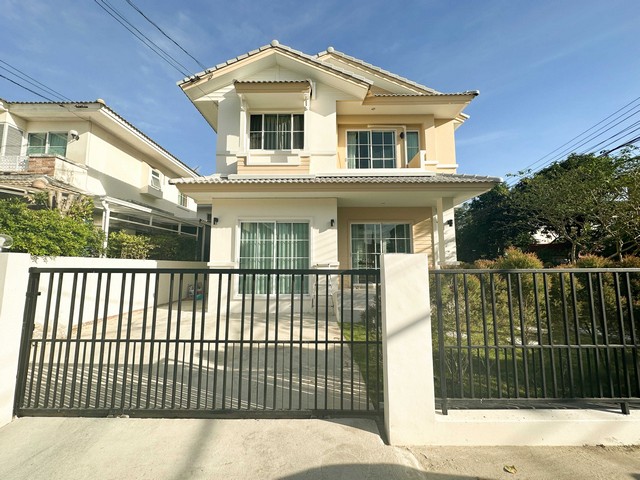 ขายบ้านเดี่ยวหลังมุม หมู่บ้านชลลดา วัดลาดปลาดุก (นนทบุรี) 53.4 ตร.ว. 4 ห้องนอน 2 ห้องน้ำ 4,490,000  บาท