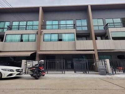 BH3533 ให้เช่าทาวน์โฮม 3 ชั้น บ้านกลางเมือง ลาดพร้าว-เสรีไทย