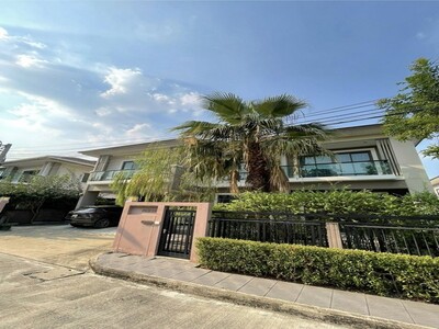 ขายบ้านหรู 2ชั้น 80 ตรว 4นอน โมเดิร์นพรีเมียม เดอะปาล์ม พัฒนาการ3