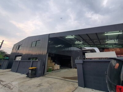 ขายบ้าน 2 ชั้น 127 ตรว. พร้อมอาคารคลังสินค้า ซอยวิภาวดี 60 ย่านหล