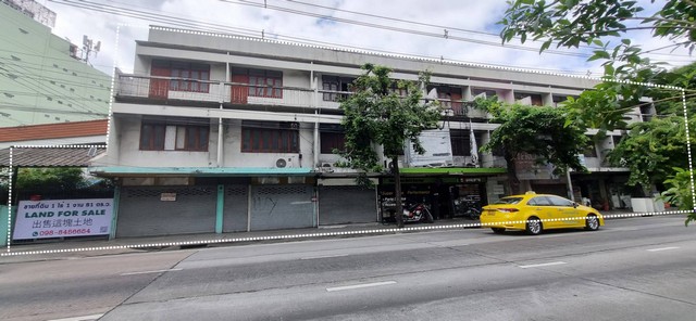 ขายอาคารพาณิชย์ ถนนวงศ์สว่าง 8 คูหา พร้อมบ้าน ใกล้ MRT วงศ์สว่าง พระราม 7 บางซื่อ