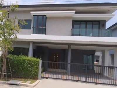 4 ห้องนอน 5 ห้องน้ำ 1 ห้องแม่บ้าน  โครงการ The City  สะพานเจษฎาบด