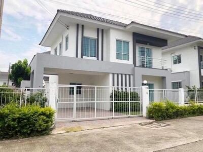 ให้เช่า บ้านเดี่ยว 2 ชั้น แลนซิโอคลิป บ่อวิน บ้านพร้อมอยู่ ศรีราช