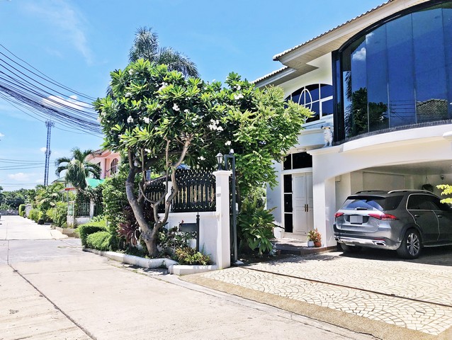 บ้านเดี่ยวใหญ่4นอน2ครัว หลังมุม 81ตรว.ศุภาลัย รัตนาธิเบศร์ เฟอร์ฯบิ้วอินท์ทั้งหลัง  