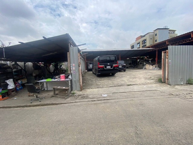 ขายที่ดินสวยมากกกก ถมแล้วพื้นปูน ที่ดินสวย 99 ตรว. ซอยนาคนิวาส14