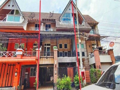 ขายทาวน์โฮม 3 ชั้น เมอริทเพลส  Merit Place เฟส 2 ลาดพร้าว 87