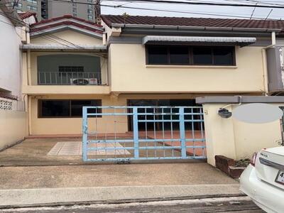 ให้เช่าทาวน์โฮม 2 ชั้น 24 ตรว.มณียาวิลล์ สุขุมวิท101-1 ใกล้BTSปุณ
