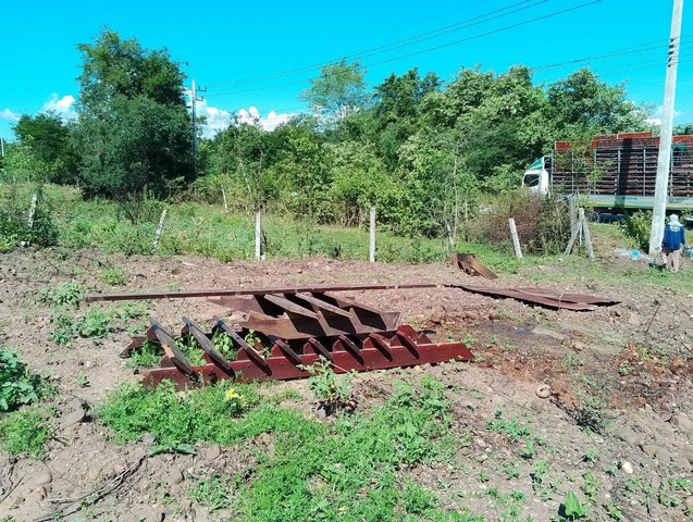 ขายไม่แพงค่ะที่สวยติดทางหลวงชนบท แบ่งขาย บ้านตาก จ.ตาก ติดทางหลวงชนบท คมนาคมสะดวกมาก 36 ไร่เศษ อ.บ้านตาก  จ.ตาก  ติด ทล.1107 โทร 0968821857