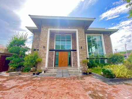 Chetawan Relieve House ตำบลบางบัวทอง อำเภอบางบัวทอง จ.นนทบุรี 