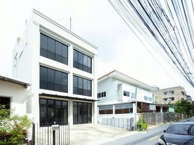 ไบเทค บางนา 2กม. 4 นอน บางนา-ตราด 7-17 MRTศรีอุดม 1.8กม. 