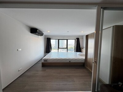 ให้เช่าคอนโด รีเจ้นท์ โฮม วุฒากาศ (ห้องใหม่ เฟอร์ครบ ทำเลสะดวก 