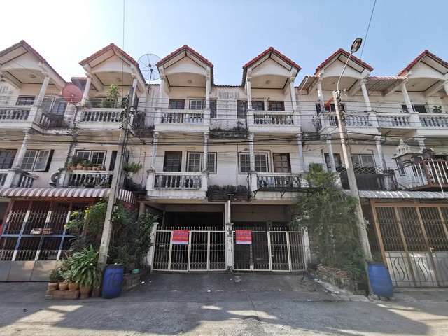 ทำเลดี! ราคาดี!  หมู่บ้าน​ ​ป.ผาสุขนิเวศน์  บางบัวทอง นนทบุรี