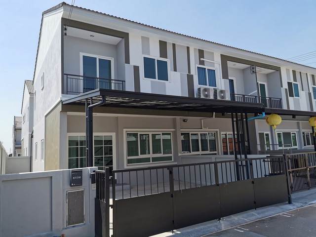 บ้านหลังใหญ่เกินราคา!!! โคซี่ ทาวน์โฮม (บางบัวทอง-340) บางบัวทอง นนทบุรี 